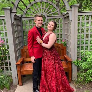 Meet your Posher, Adam